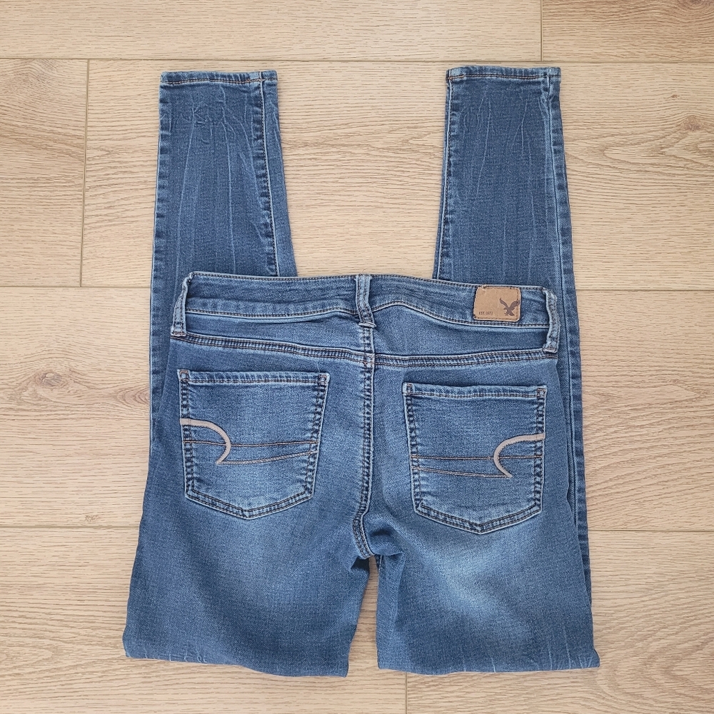 American Eagle Super Stretch Jegging Jeans ** Size  4 **